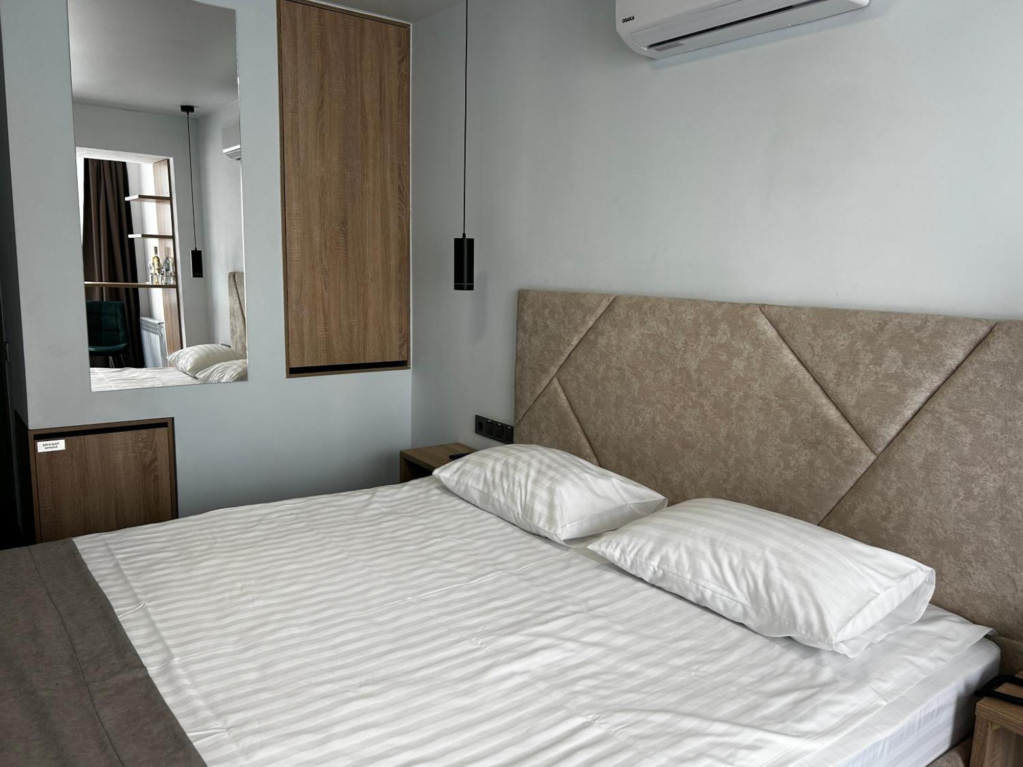 Hotel Optima Collection Kamianske Extérieur photo